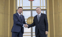  Erdoğan, Pahor'u resmi törenle karşıladı