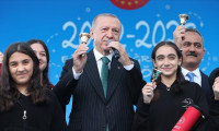 Erdoğan, Sancaktepe'de lise ziyareti gerçekleştirdi
