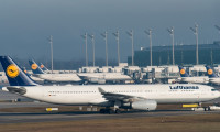 Lufthansa, pilotların  grevi nedeniyle yüzlerce uçuşu iptal etti