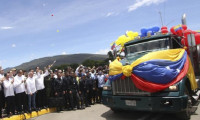 Venezuela-Kolombiya arasında buzlar eriyor: Kara sınırı  araç trafiğine açıldı