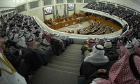 Kuveyt'te halk sandığa gitti: Ulusal meclis üyeleri seçiliyor