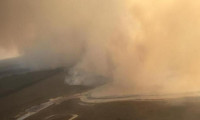 Kazakistan'daki orman yangını petrol deposuna sıçrayabilir