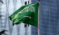 Suudi Arabistan kapıda vize verecek