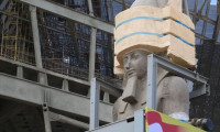 Mısır'da Firavun heykelini çalmak isteyen 3 kişi yakalandı