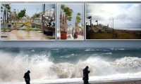 Antalya'da yağmur ve fırtına, hayatı felç etti