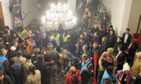 Sarıkamış'ta otel tavanı çöktü, 32 kişi yaralandı
