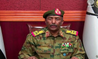 Sudan ordusu siyasetten çekiliyor!