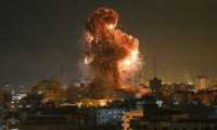 Gazze gece boyu bombalandı: Çok sayıda ölü var