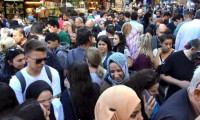 Mısır Çarşısı'nda dikkat çeken kalabalık! 