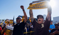 ABD'de 5 bin otomotiv işçisi daha greve gitti