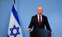İsrail Savunma Bakanı, Lübnan halkını tehdit etti