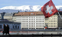 İsviçre bankaları Ruslardan ücret talep ediyor