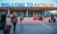 Antalya'da Avrupalı ve Rus turist yoğunluğu