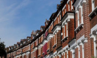 Birleşik Krallık'ta konut fiyatları geriledi, kira artışı devam etti