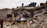 Suriye'de arama kurtarma çalışmaları sürüyor