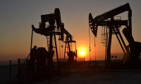 Libya günlük petrol üretimini 800 bin varil artıracak