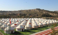 Kırgız çadırları depremzedelere şifa oldu