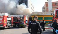 İzmir'de kozmetik mağazasında yangın: 2 ölü
