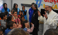 Diyanet İşleri Başkanı Erbaş, Depremzede çocuklarla buluştu