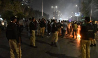 Pakistan'da öğrenciler arasında çatışma