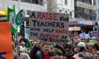 Yeni Zelanda'da öğretmenler greve gitti
