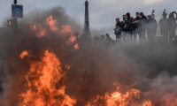 Fransa'da emeklilik reformu protestolarında gözaltı sayısı artıyor