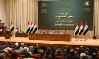 Irak Meclisi'nde tartışmalı seçim yasası onaylandı