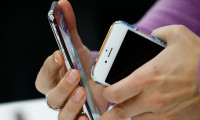 Cep telefonlarına 'gümrük zammı' iptal edildi