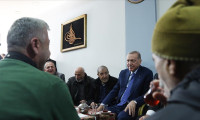 Cumhurbaşkanı Erdoğan, Fatih'te esnaf ziyareti yaptı