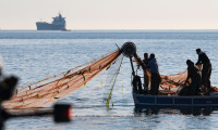Av yasağı balıkçıları uluslararası sulara yönlendirdi