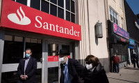 Santander'in kârı beklentilerin üzerinde