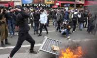 Fransa'daki protestolara 570 bin kişi katıldı