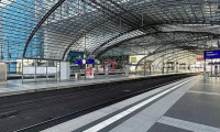 Almanya'da demir yolu çalışanlarının grevi son anda iptal edildi