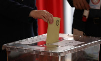 14 Mayıs seçimleri için İngiltere'de oy verme işlemi sona erdi