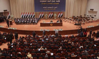 Irak Meclisi'nde 3 yıllık bütçe onaylandı