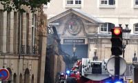 Paris'te doğalgaz patlaması: 16 kişi yaralandı