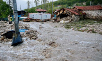 Eskişehir'de şiddetli yağış: Sel meydana geldi