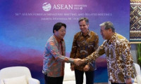 ASEAN'da Dışişleri bakanlarının gömlekleri dikkat çekti