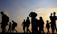 AB, mülteci krizinde Akdeniz'e kıyısı olan üyelerini yalnız bırakıyor
