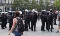 Fransa’da gösteriler yasaklandı