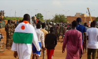 Ev hapsinde tutulan Nijer Cumhurbaşkanı Bazum'a zarar verilmeyecek