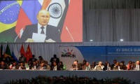 BRICS Zirvesi'ne videoyla bağlanan Putin'in sesi tartışma yarattı
