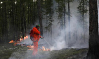 İran'da orman yangınları söndürme çalışmaları devam ediyor