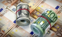 Rusya dış ticarette dolar ve euro kullanımın büyük oranda azalttı