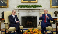 Biden ve Almanya Başbakanı Scholz telefonda görüştü