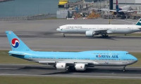 Japonya’da yolcu uçakları çarpıştı