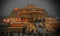 Hindistan'da tartışmalı tapınak açıldı!