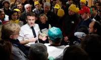 Fransa'da tarım fuarında gerginlik! Macron geldi ortalık karıştı
