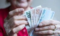 Emeklilere maaş zammı farkı ödemeleri başlıyor
