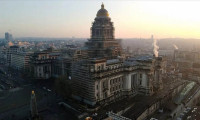 Brüksel'de bomba paniği: Adalet Sarayı boşaltıldı!